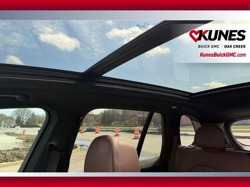 Used 2022 BMW X5 M50i image 20