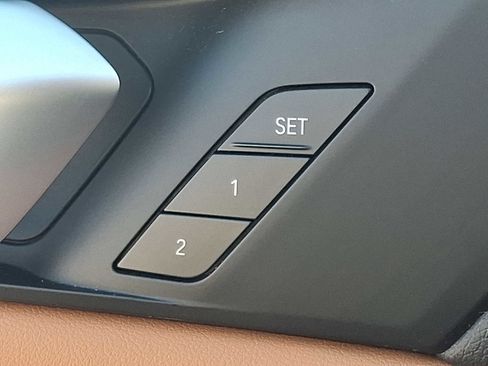 Certified 2023 BMW X5 xDrive40i w/ M Sport Package image 26