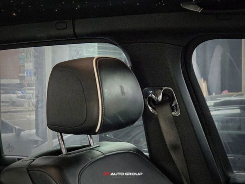 Used 2020 Rolls-Royce Cullinan Black Badge image 23