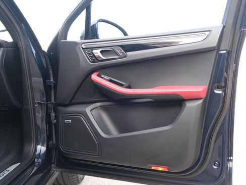 Used 2018 Porsche Macan GTS image 27