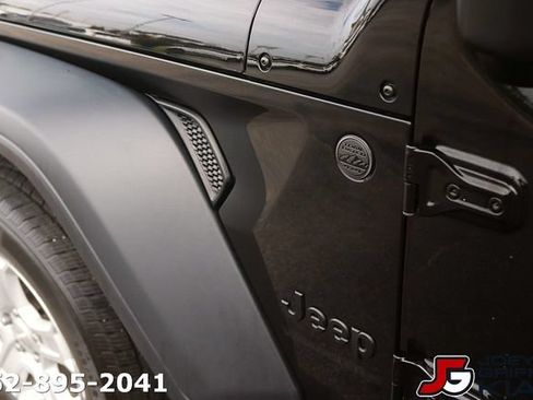 Used 2023 Jeep Wrangler Sport AWD/4WD image 11