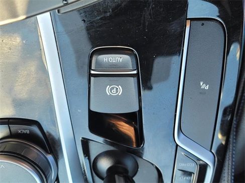 Used 2020 BMW 540i xDrive 540i xDrive w/ M Sport Package image 22