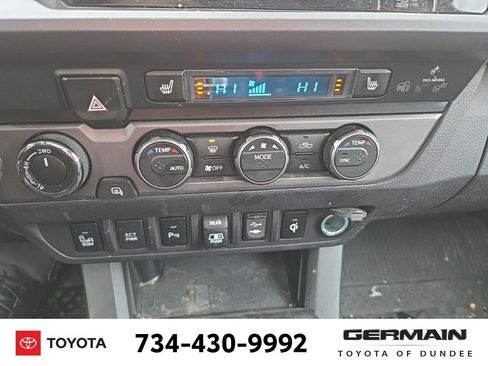 Used 2019 Toyota Tacoma TRD Sport image 25