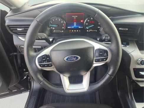 Certified 2024 Ford Explorer XLT AWD/4WD image 15