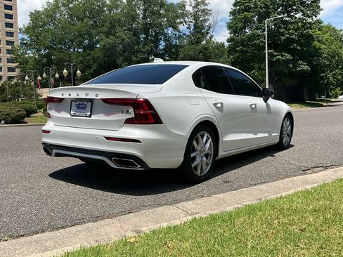 Used 2019 Volvo S60 T6 R-Design AWD/4WD image 25