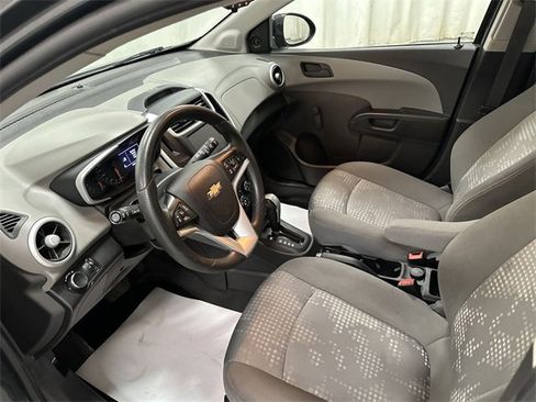 Used 2020 Chevrolet Sonic LT image 14