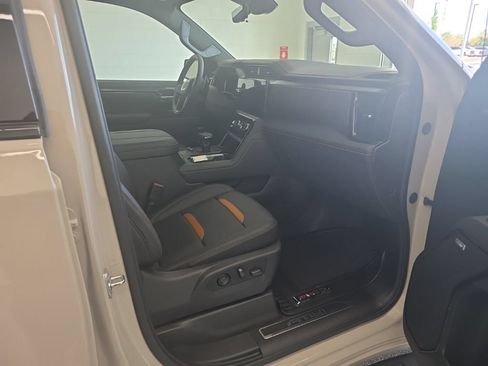 Used 2026 GMC Sierra 1500 AT4 w/ AT4 Premium Package AWD/4WD image 12