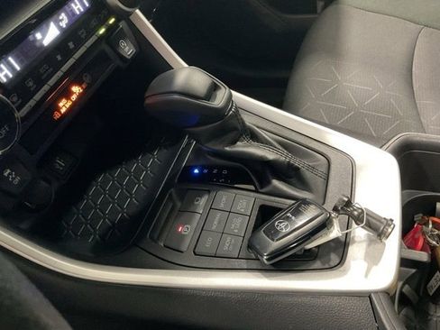 Used 2025 Toyota RAV4 XLE image 16