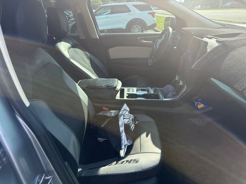 Used 2024 Ford Edge SEL AWD/4WD image 12