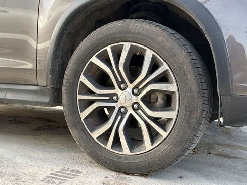 Used 2016 Mitsubishi Outlander Sport ES image 4