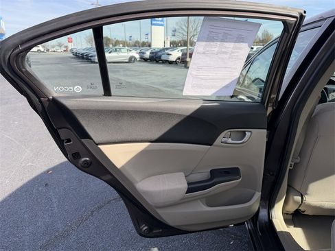 Used 2012 Honda Civic LX image 10