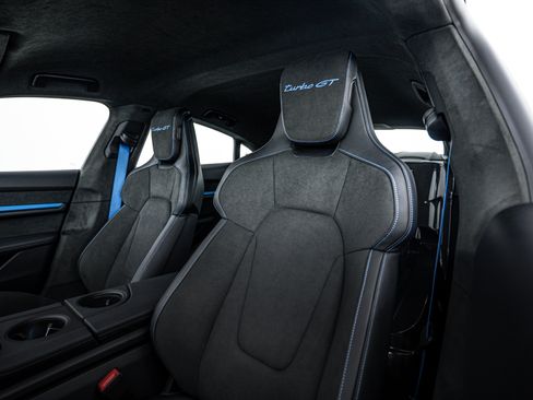 New 2025 Porsche Taycan Turbo GT image 16