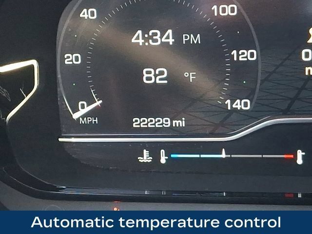 Used 2024 GMC Yukon XL Denali w/ Advanced Technology Package AWD/4WD image 8