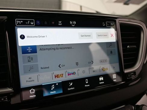 New 2026 Chrysler Voyager LX image 32