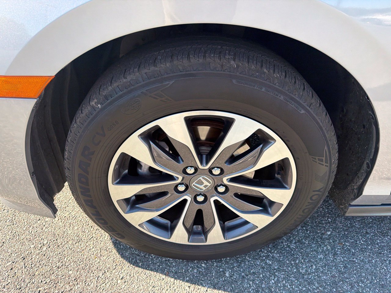 Used 2024 Honda Odyssey EX-L image 13