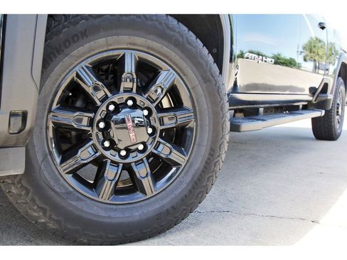 Used 2024 GMC Sierra 2500 AT4 w/ AT4 Preferred Package image 28