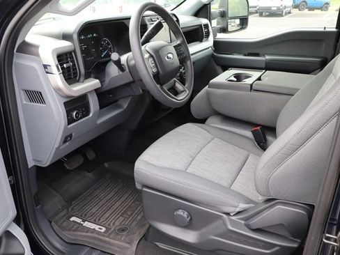 Used 2024 Ford F250 XL w/ STX Appearance Package AWD/4WD image 12
