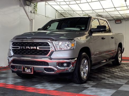 Used 2023 RAM 1500 Big Horn AWD/4WD image 3