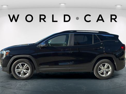 Used 2022 GMC Terrain SLE w/ Driver Convenience Package FWD image 6