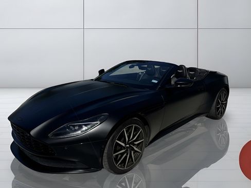 Used 2020 Aston Martin DB11 Volante RWD image 4