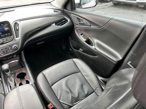 Used 2024 Chevrolet Malibu LT image 18