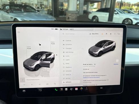 Used 2024 Tesla Model Y Long Range RWD image 7