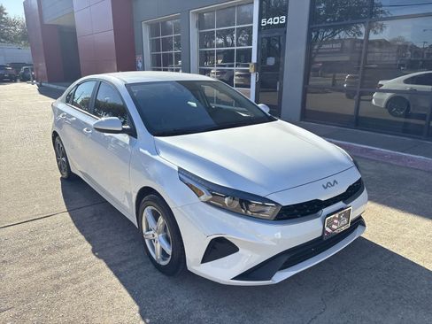 Used 2023 Kia Forte LXS image 22