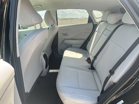 Certified 2025 Hyundai Kona SEL FWD image 32