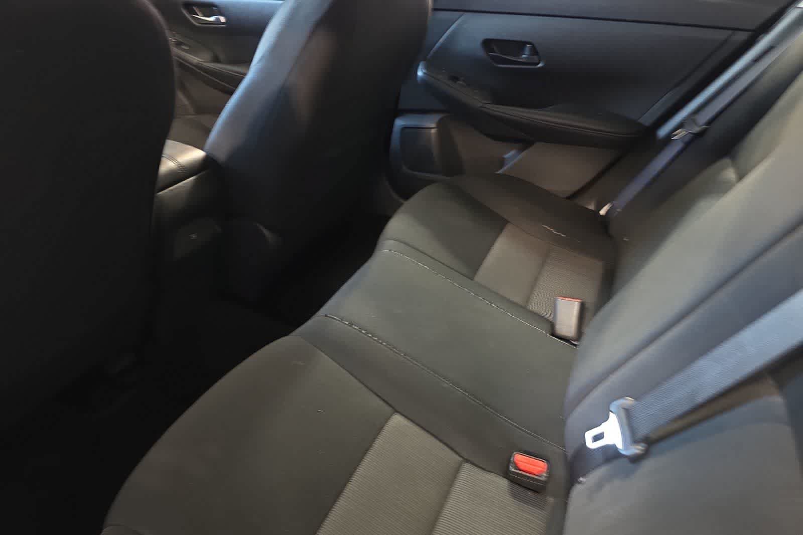 Used 2024 Nissan Sentra SV FWD image 5