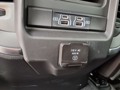 Used 2025 RAM 1500 Big Horn AWD/4WD image 27