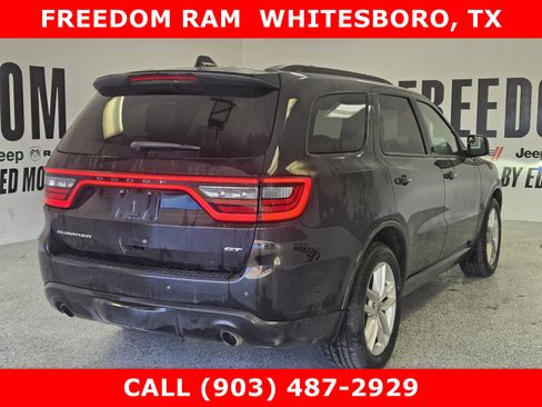 Used 2024 Dodge Durango GT image 3
