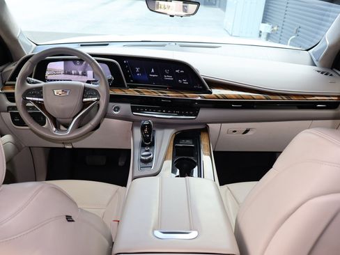 Used 2022 Cadillac Escalade Sport Platinum AWD/4WD image 27