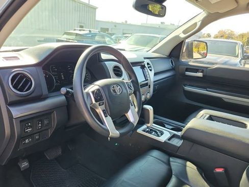 Used 2021 Toyota Tundra SR5 w/ SR5 Upgrade Package image 9