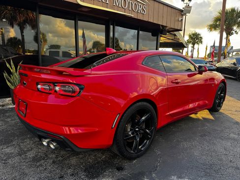 Used 2019 Chevrolet Camaro SS image 10