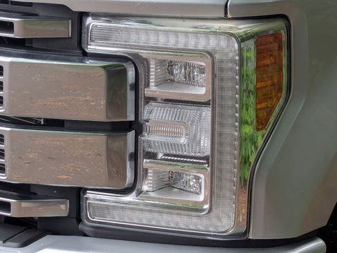 Used 2017 Ford F350 Platinum w/ Platinum Ultimate Package AWD/4WD image 14