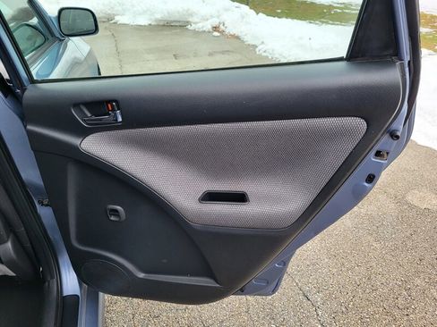 Used 2006 Toyota Matrix XR image 25