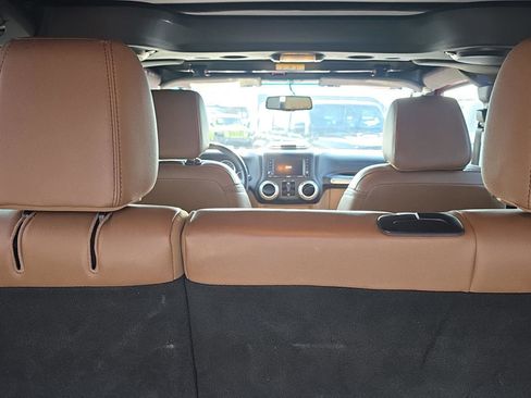 Used 2014 Jeep Wrangler Unlimited Sahara w/ Mopar Chrome Edition Group image 18