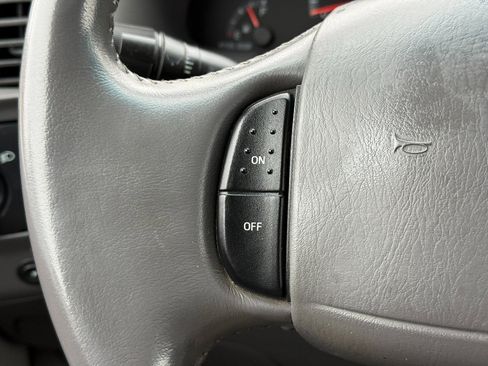 Used 2002 Ford F150 XLT image 31