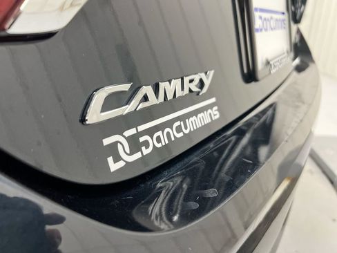 Used 2015 Toyota Camry LE image 25