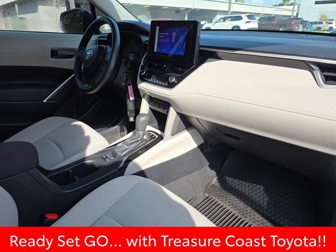 Certified 2025 Toyota Corolla Cross L FWD image 14