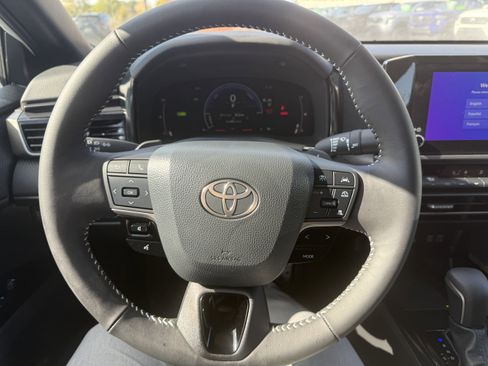 New 2026 Toyota Camry Hybrid image 23