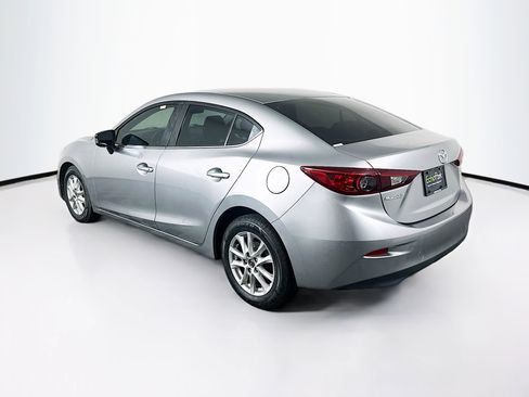 Used 2016 MAZDA MAZDA3 i Sport w/ Preferred Equipment Package FWD image 5