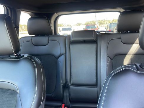 New 2025 Jeep Grand Cherokee Altitude image 22