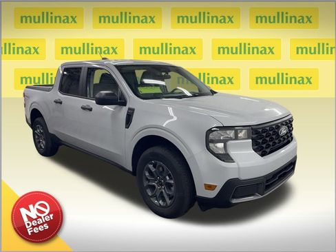 New 2025 Ford Maverick XLT image 1