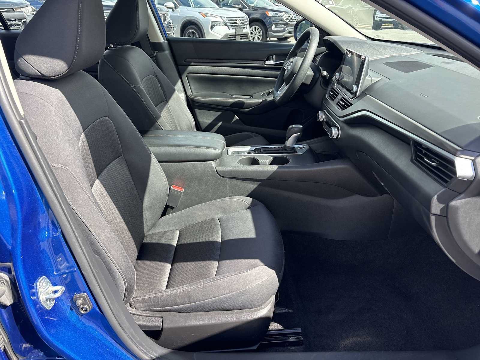 Used 2025 Nissan Altima 2.5 SV AWD/4WD image 26