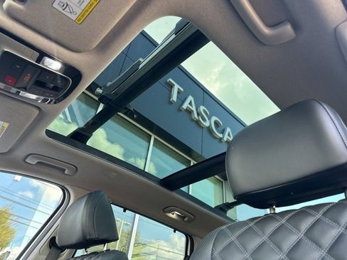 Used 2022 Hyundai Santa Fe Limited image 10