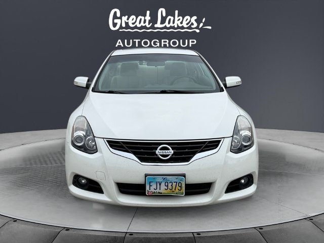 Used 2011 Nissan Altima 3.5 SR FWD image 8