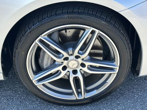 Used 2017 Mercedes-Benz E 300 image 13