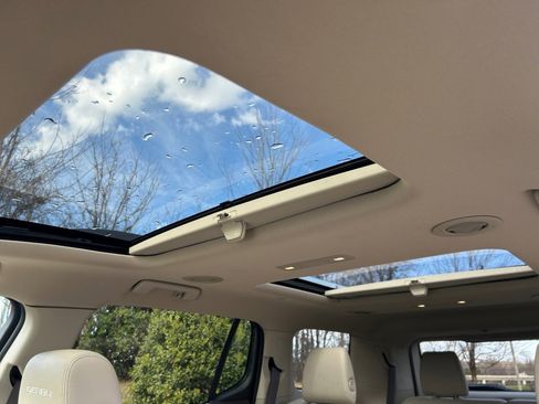 Used 2017 GMC Acadia Denali w/ LPO, Cargo Package image 21