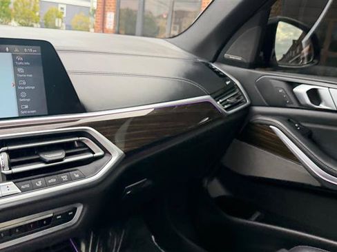 Used 2019 BMW X5 xDrive50i w/ M Sport Package AWD/4WD image 34